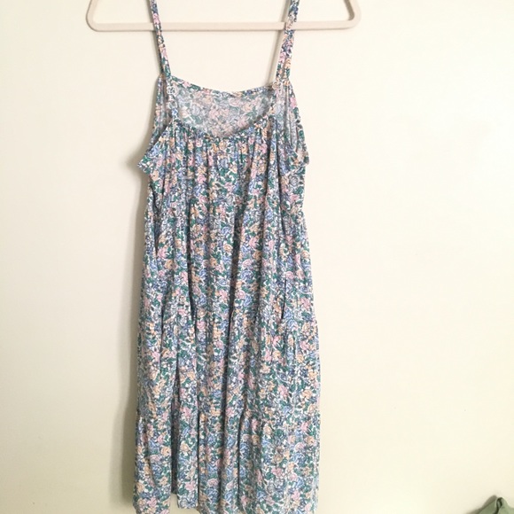 Old Navy floral print cami dress (w/ pockets) - Picture 2 of 4